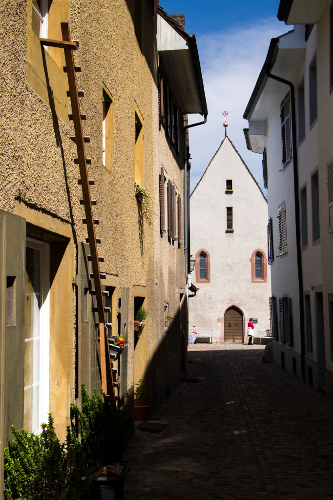 Blick durch die Johannitergasse auf die gleichnamige Kapelle, entstanden im 15. Jahrhundert