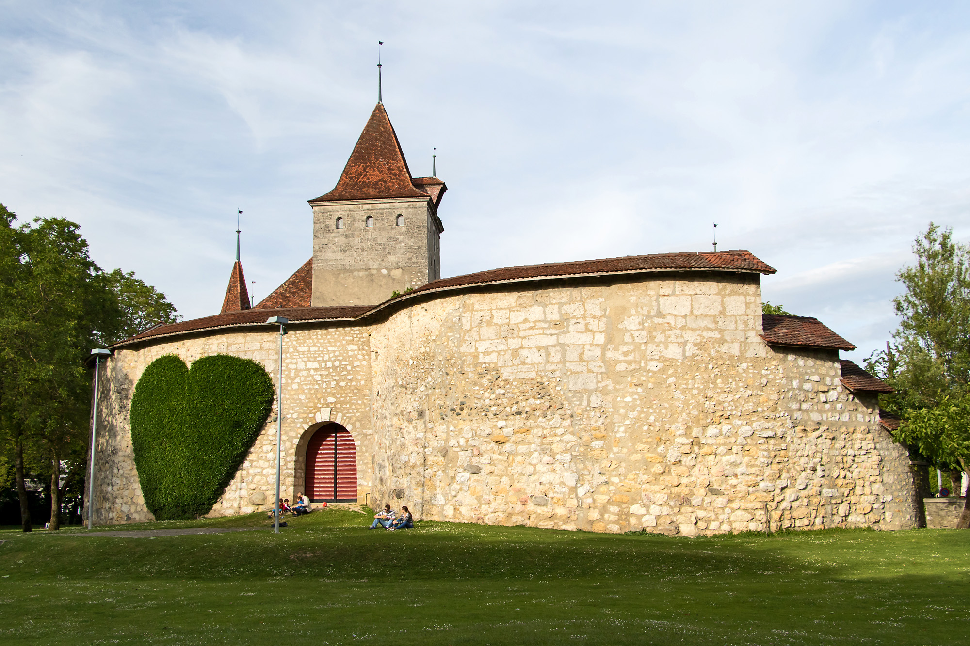 Schloss Nidau war der Sitz von 86 bernischen Landvögten in Biel; der heutige Bau geht auf die Jahre 1627-1636 zurück