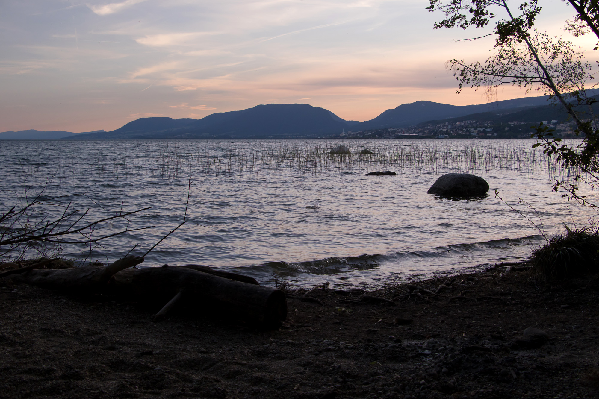 Dem Neuenburgersee entlang von Marin nach Neuchâtel
