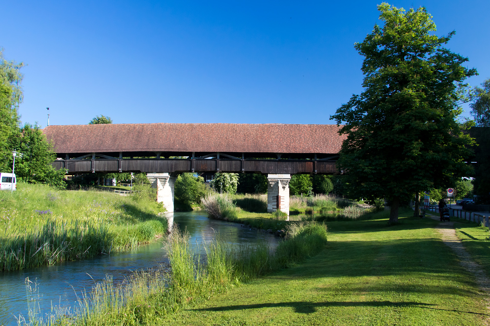 Die 500 Jahre alte Holzbrücke von Aarberg, BE