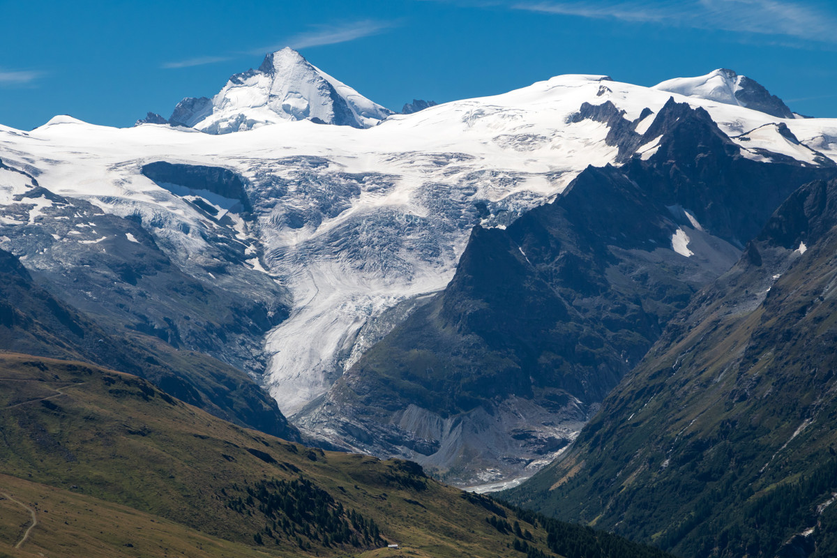 Blick auf die Dent d'Hérens (4'171m) und den Glacier de Ferpècle