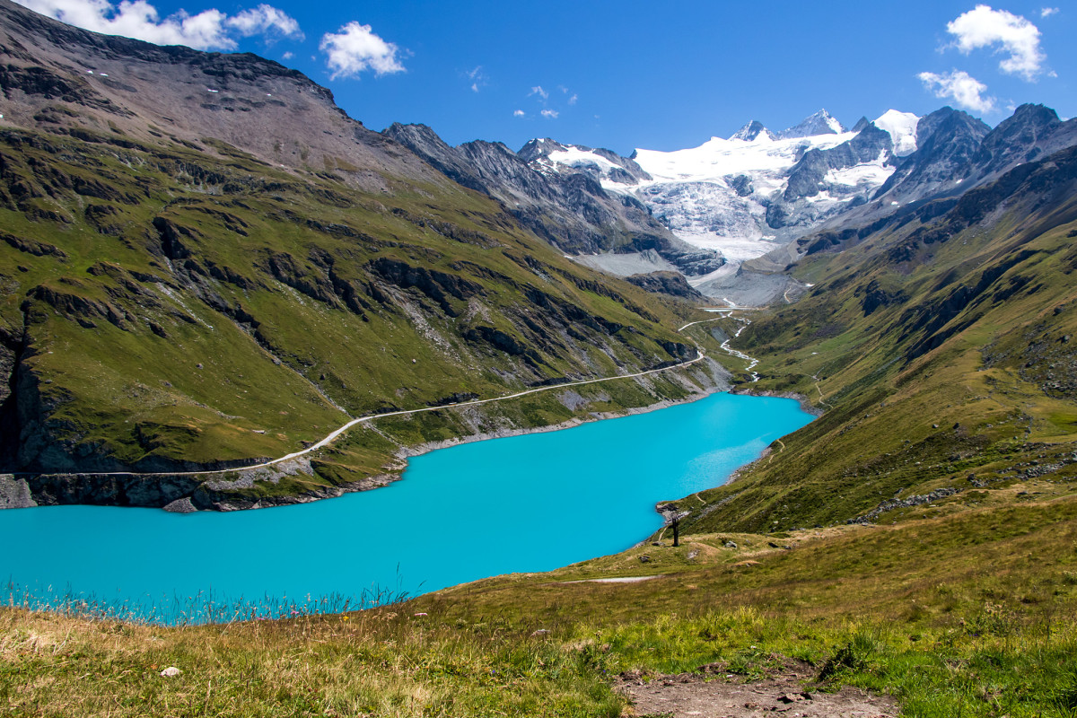 Blick auf das Dent Blanche-Massiv und den Moirygletscher (VS)