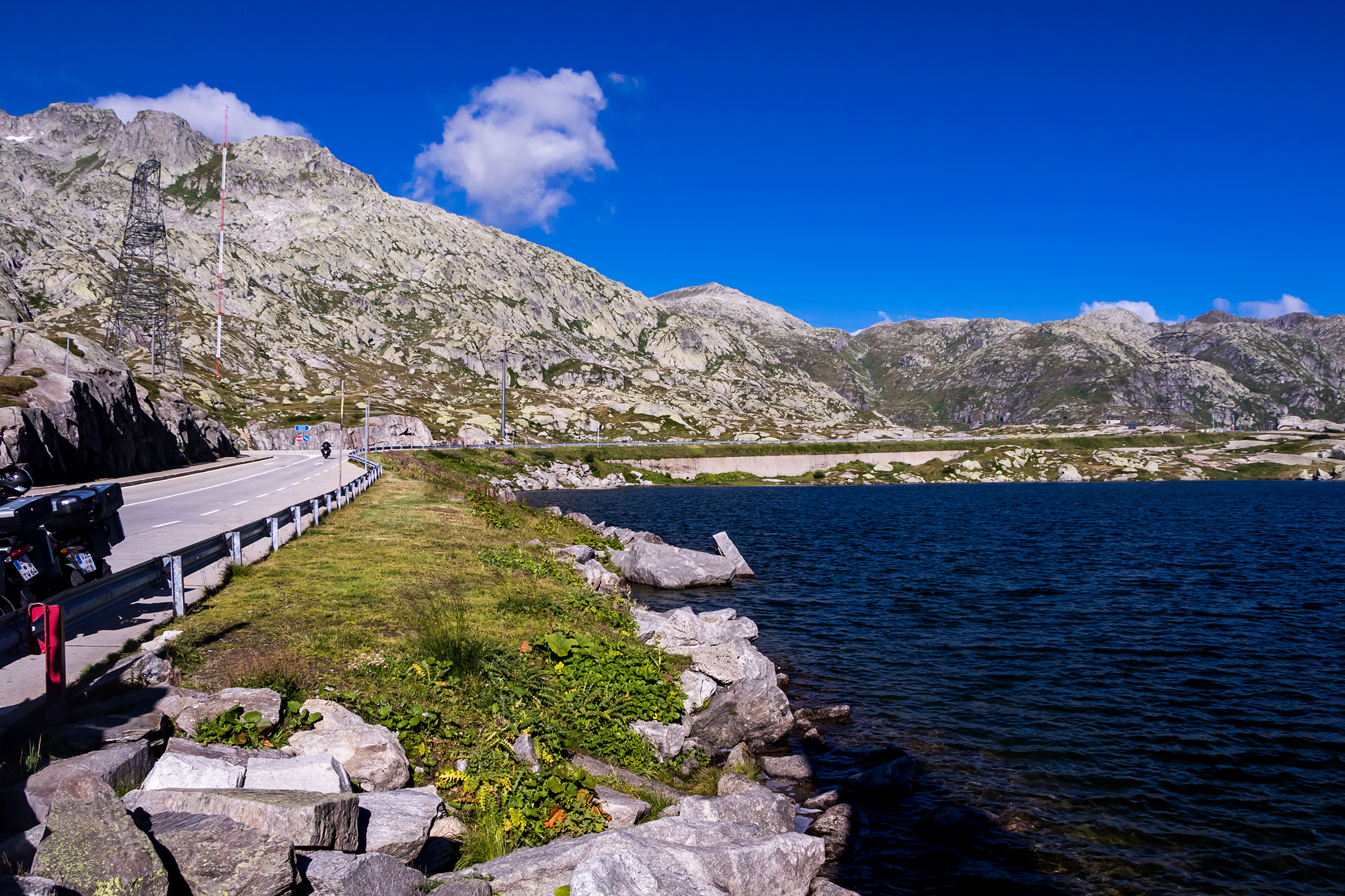 Blick über den Gipfelsee 'Lago della Piazza'