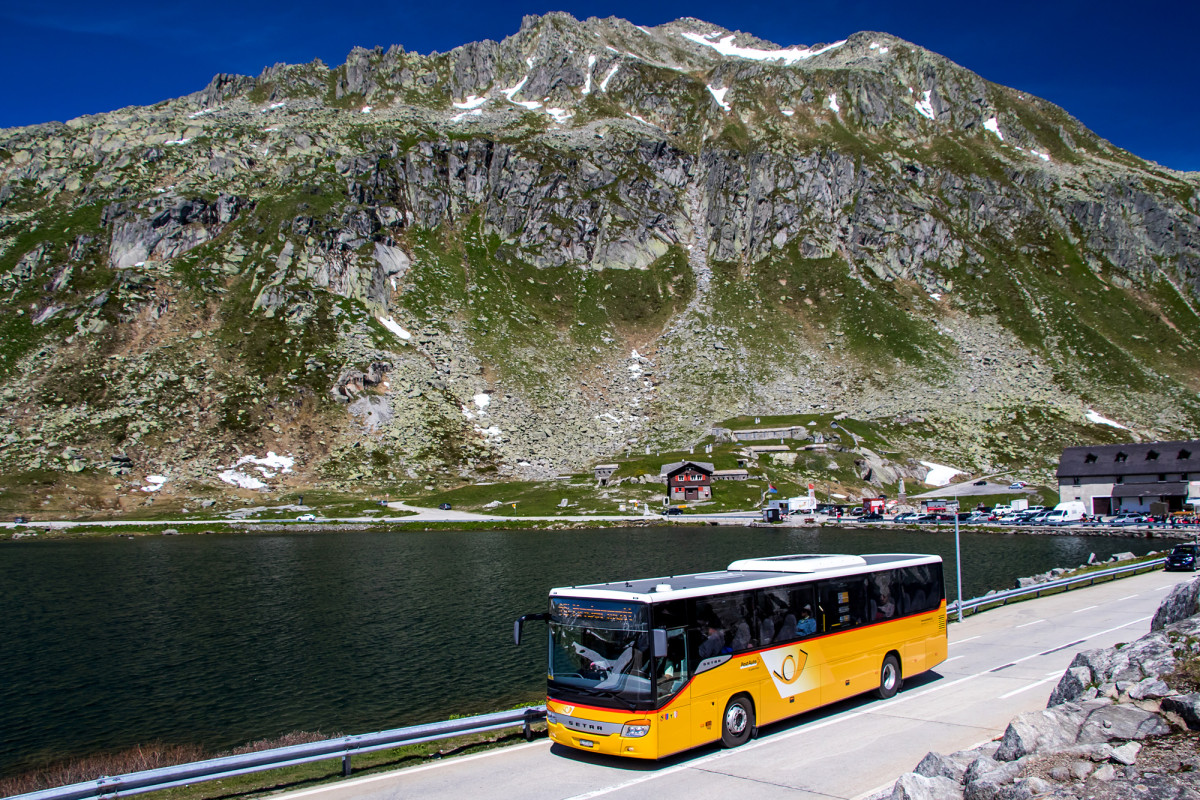 Abfahrt! Am Lago della Piazza vorbei beginnt die Talfahrt