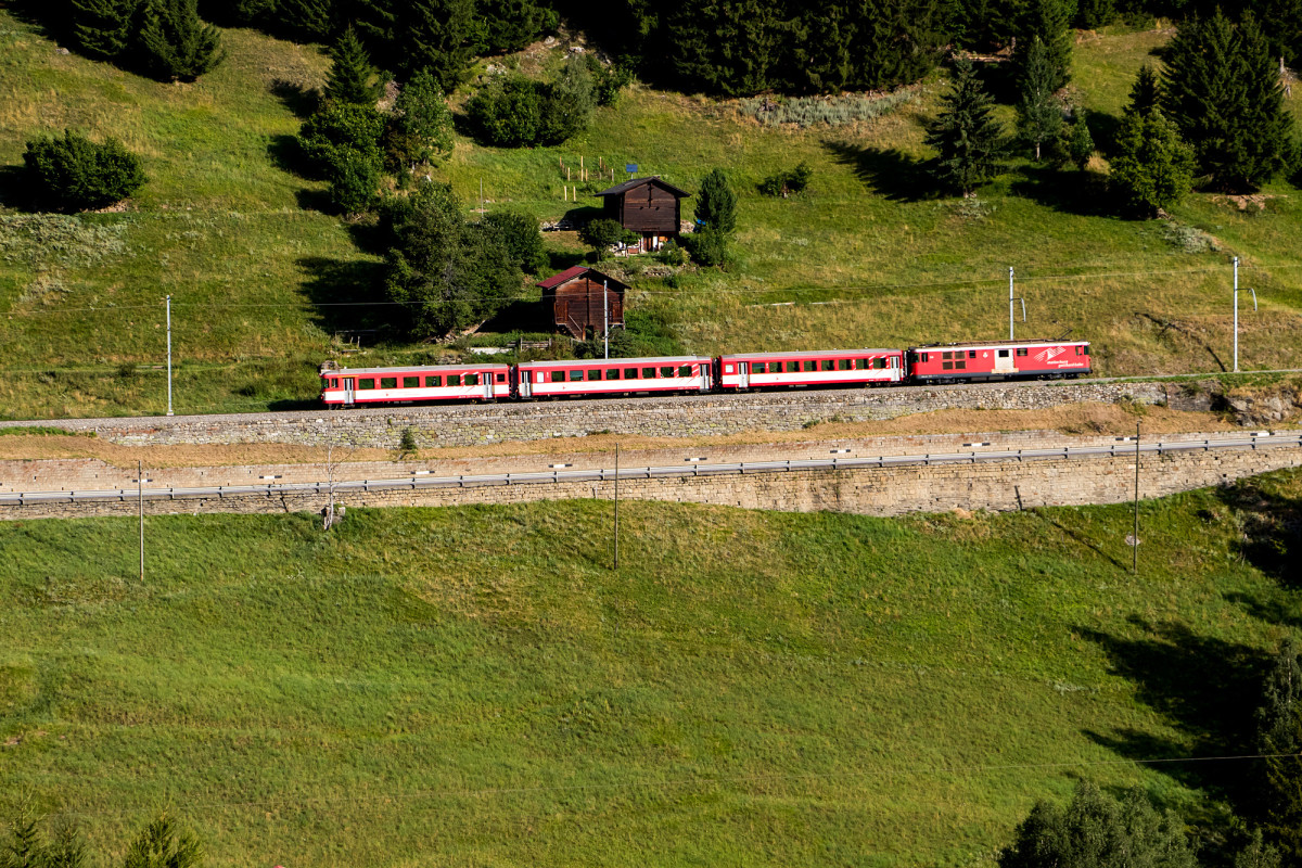 An der anderen Talflanke grüsst die MGB