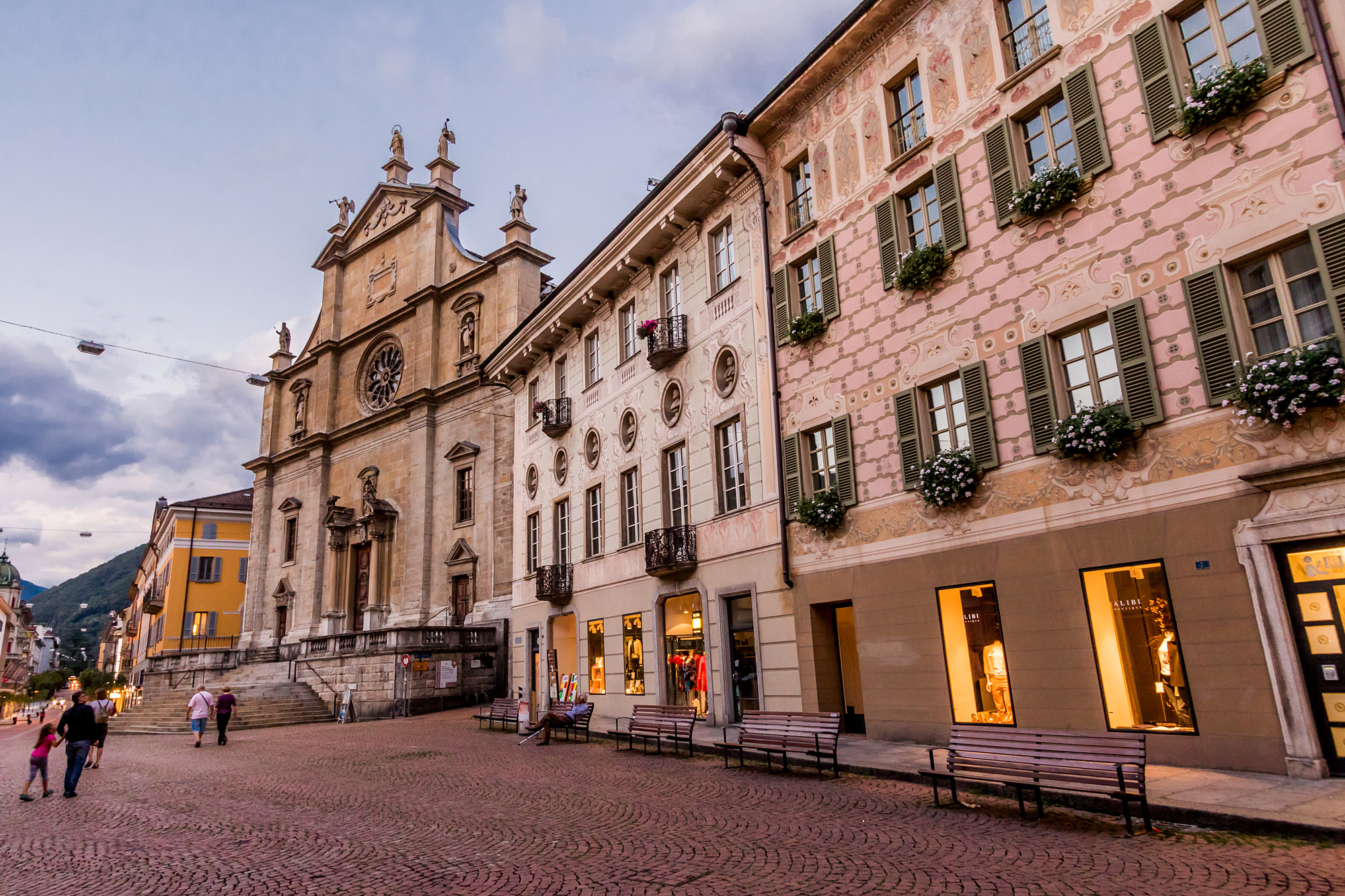 Südländisches Flair ist definitiv spürbar, auf der Piazza Collegiata!