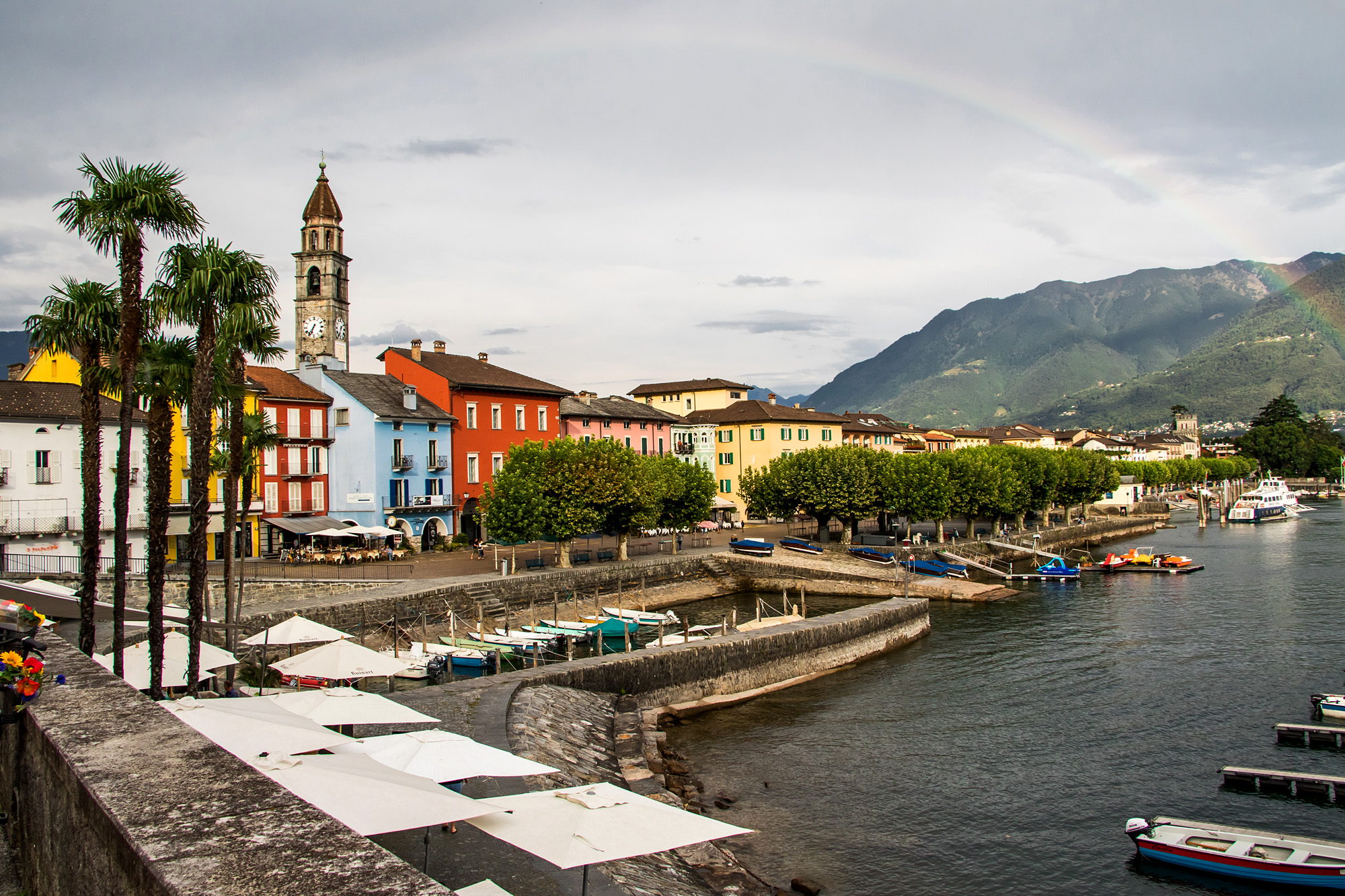 Was für ein Kontrast! Postkartenansicht von Ascona, nur am Wetter muss noch gearbeitet werden!