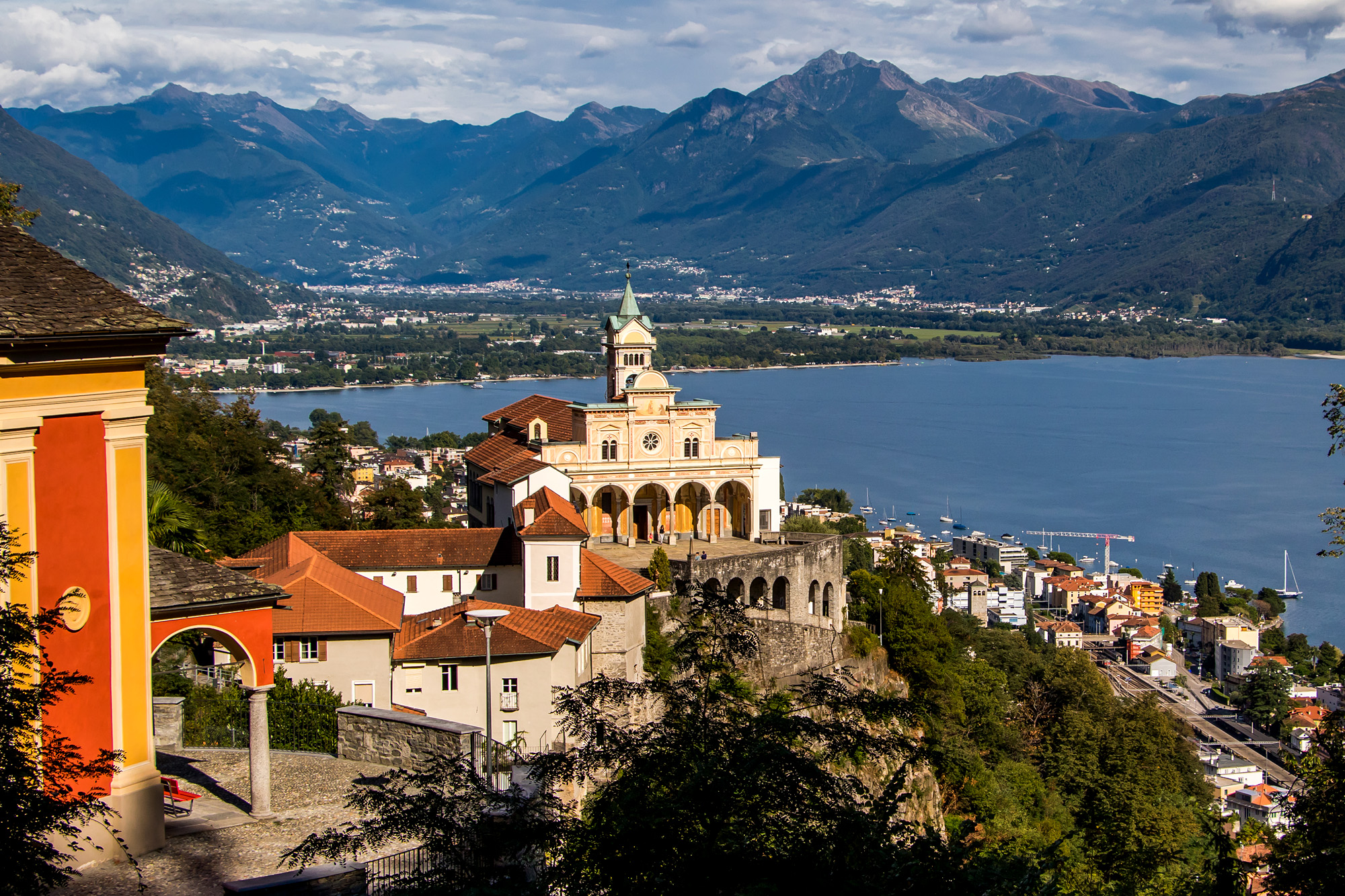 Kirche Madonna del Sasso in Locarno, TI